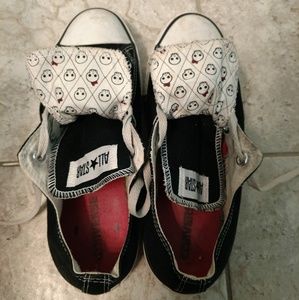 Double flap Converse